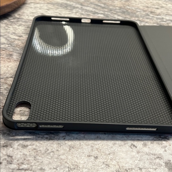 🌺5/$15🌺 Floral Tablet Case - Black with Multicolor Design - Picture 11 of 12